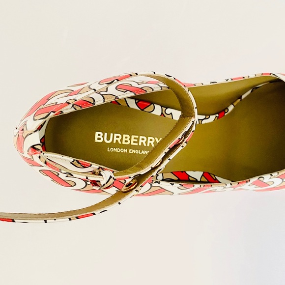 NWT: BURBERRY | Classic TB Monogram Pumps - Picture 6 of 9